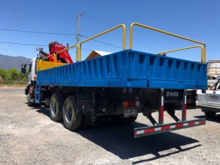 Fabricación de barandas de seguridad camión pluma