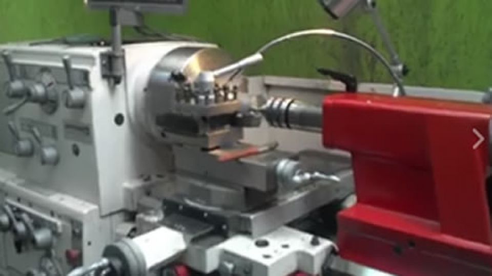 Fabricación de moleteado en torno.