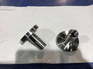 Fabricación de Flanges para Bomba de recirculacion de aceite en calidad AISI 304 con rosca Interior 12 NPT